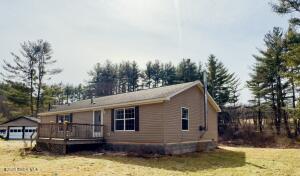 1561 Buskirk West Hoosick Road Buskirk, NY 12028
