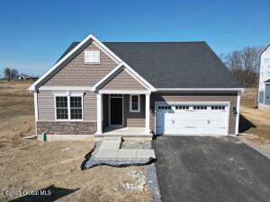 24 Silver Oak Drive Halfmoon, NY 12065
