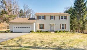 11 Gloucester Street Clifton Park, NY 12065