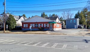 48 Lincoln Avenue Saratoga Springs, NY 12866