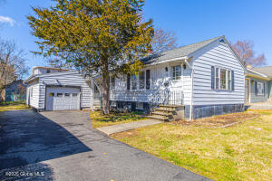 22 Vista Avenue Latham, NY 12110