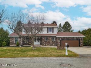 6 Sylvia Lane Amsterdam, NY 12010