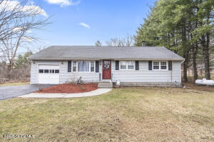 39 Wormer Road Voorheesville, NY 12186