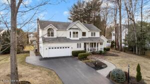 49 Deer Run Hollow Clifton Park, NY 12065