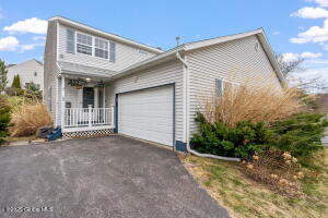 3 Riverboat Lane Waterford, NY 12188