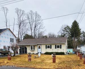 8 Spa Drive Saratoga Springs, NY 12866