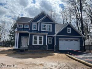 16 Morgan Street Saratoga Springs, NY 12866