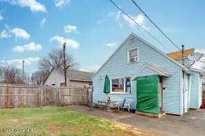 1067 Cutler Street Schenectady, NY 12303