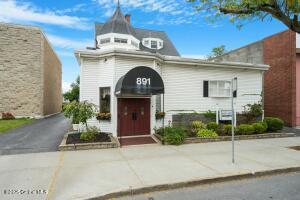 891 Madison Avenue Albany, NY 12208
