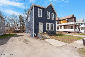 346 Locust Avenue Amsterdam, NY 12010