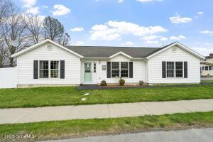 4 Bennington Avenue Mechanicville, NY 12118