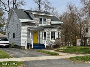 47 Washington Road Scotia, NY 12302