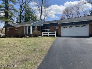 34 Saratoga Drive Glenville, NY 12302