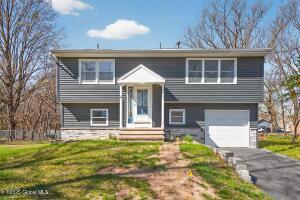 21 Northway Court Saratoga Springs, NY 12866