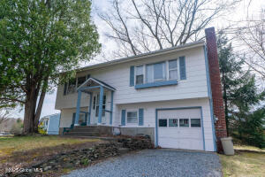 20 Northway Court Saratoga Springs, NY 12866