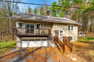 689 Gordon Road Schenectady, NY 12306
