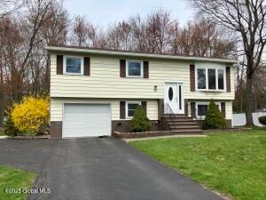 12 Mcintosh Lane Clifton Park, NY 12065