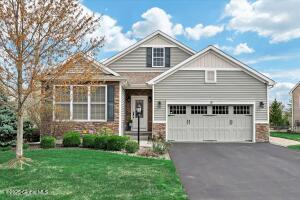 19 Mahogany Drive Colonie, NY 12189