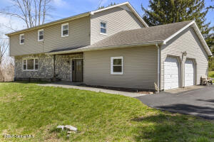 27 Aaron Drive Catskill, NY 12414