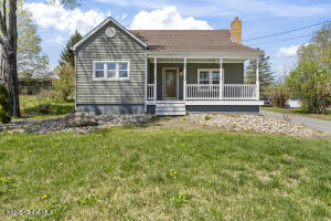 19 Champlain Road Stillwater, NY 12170