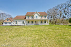 37 Old Hickory Road Troy, NY 12180
