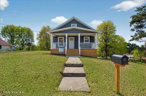 16 Cleminshaw Avenue Troy, NY 12180