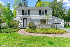 6 Mayfair Drive Slingerlands, NY 12159