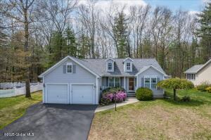 4 Meadow Run Clifton Park, NY 12065