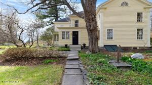 1368 Sunset Road Schodack, NY 12033