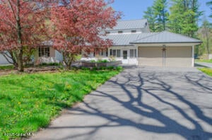 32 Valk Road Saugerties, NY 12477