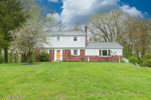 25 Burning Bush Boulevard Ballston Lake, NY 12019