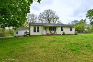 36 Henderson Way Fort Edward, NY 12828