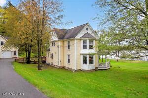 48 Church Hill Road Halfmoon, NY 12188