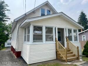 1732 Avenue H Schenectady, NY 12304