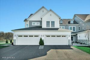 53 Wardley Circle Cohoes, NY 12047
