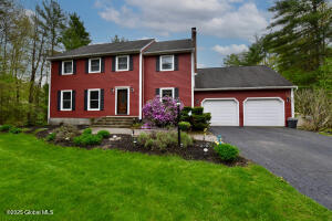 21 Cedarcrest Drive Saratoga Springs, NY 12866