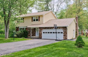 708 Hampshire Seat Niskayuna, NY 12309