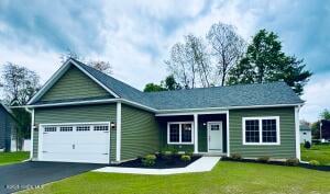 4 Berry Drive Queensbury, NY 12804