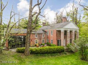 632 Albany Turnpike Chatham, NY 12136