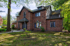 404 Sutton Pl Place Albany, NY 12203
