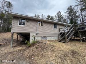 11 Beaureguard Way Minerva, NY 12851