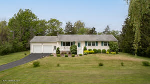 215 Flats Road Athens, NY 12015