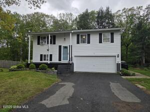 31 Whipple Tree Road Ballston Spa, NY 12020