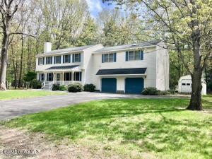 47 Herald Drive Queensbury, NY 12804
