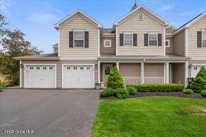 37 Governor Circle Albany, NY 12208