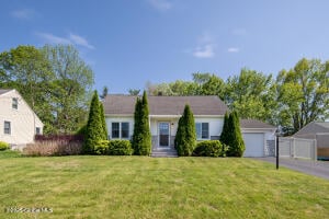 3 Hayner Heights Halfmoon, NY 12065