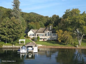 4220 Lake Shore Drive Diamond Point, NY 12814