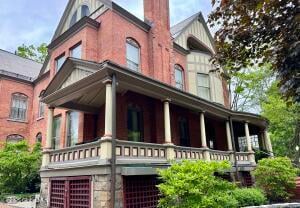 605 N Broadway Saratoga Springs, NY 12866