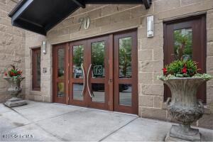 70 Railroad Place Saratoga Springs, NY 12866