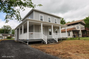 27 Major Dickinson Avenue Stillwater, NY 12170